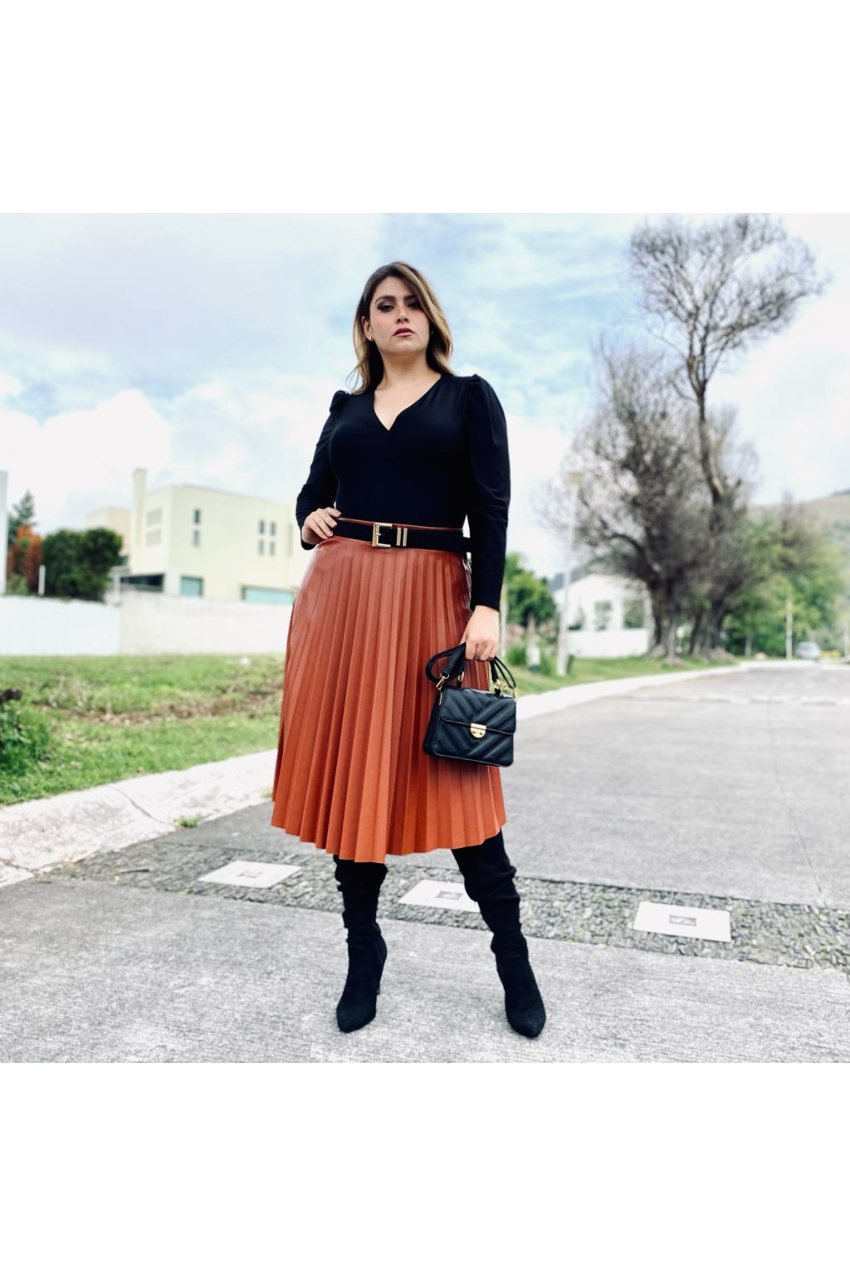 Falda Plisada Outfits Con Falda Larga Y Botas Cómo Combinar Falda